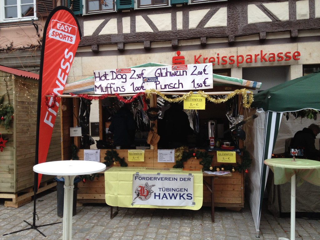 Hawks-Stand auf dem Tübinger Weihnachtsmarkt